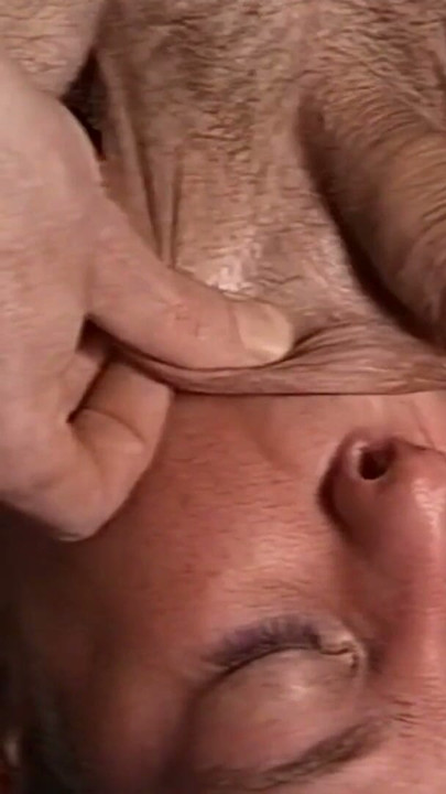 WTF Ehemann in Frauenkleider Eierlecken und Ficken BDSM | Clip 3