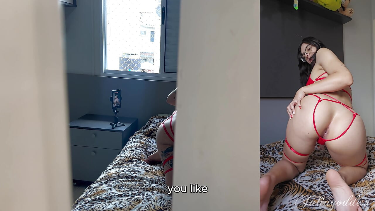 Stepson Caught Stepmon Masturbating on a Videocall