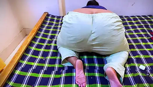 Pertunjukan live gadis kampus di hostel saat dia lagi sange berat