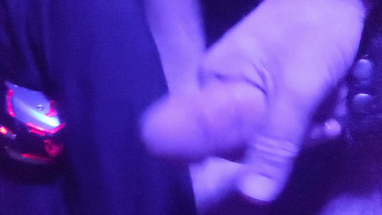 Me gooning