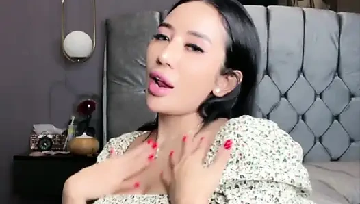 Erwachsenes promi-model darf keine berühmtheit sein