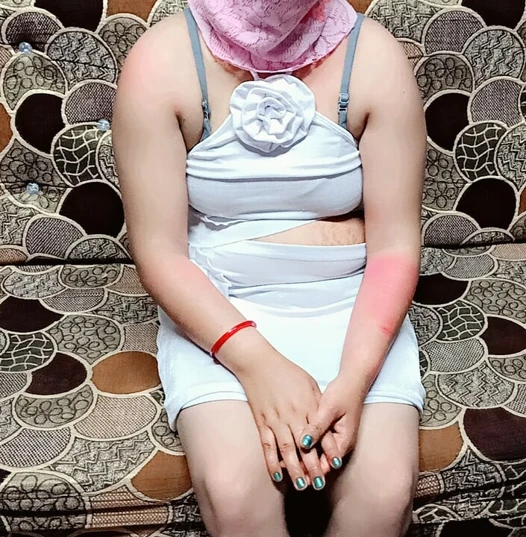 Gadis Bangladesh di musim panas mengundang pacarnya untuk seks yang menarik