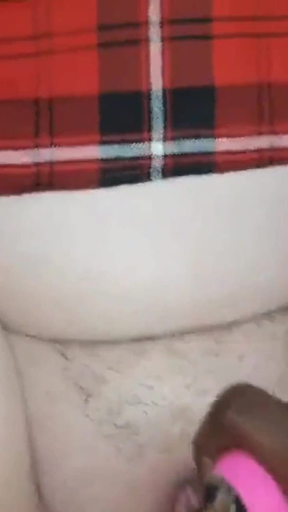 ควยใหญ่ของคนผิวดําเย็ดท่ามิชชันนารีโดนเย็ดขณะเย็ดหีฉันด้วยเครื่องสั่นหี