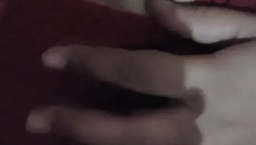 Bhabhi ne apni chuchi ko chata