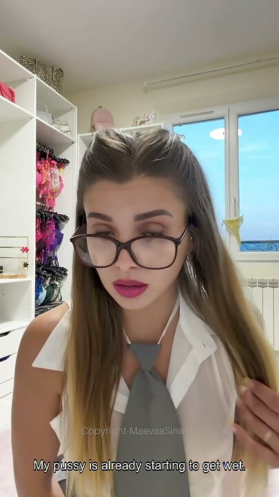 I masturbate my soaked just before going to school