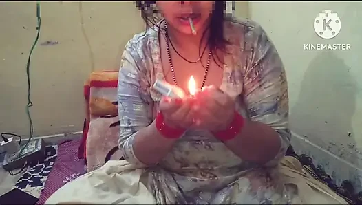 INDIAN BAHU GET FUCKED IN HER TIGHT PUSSY BY DEVER JI DURING HUSBAND JOB...