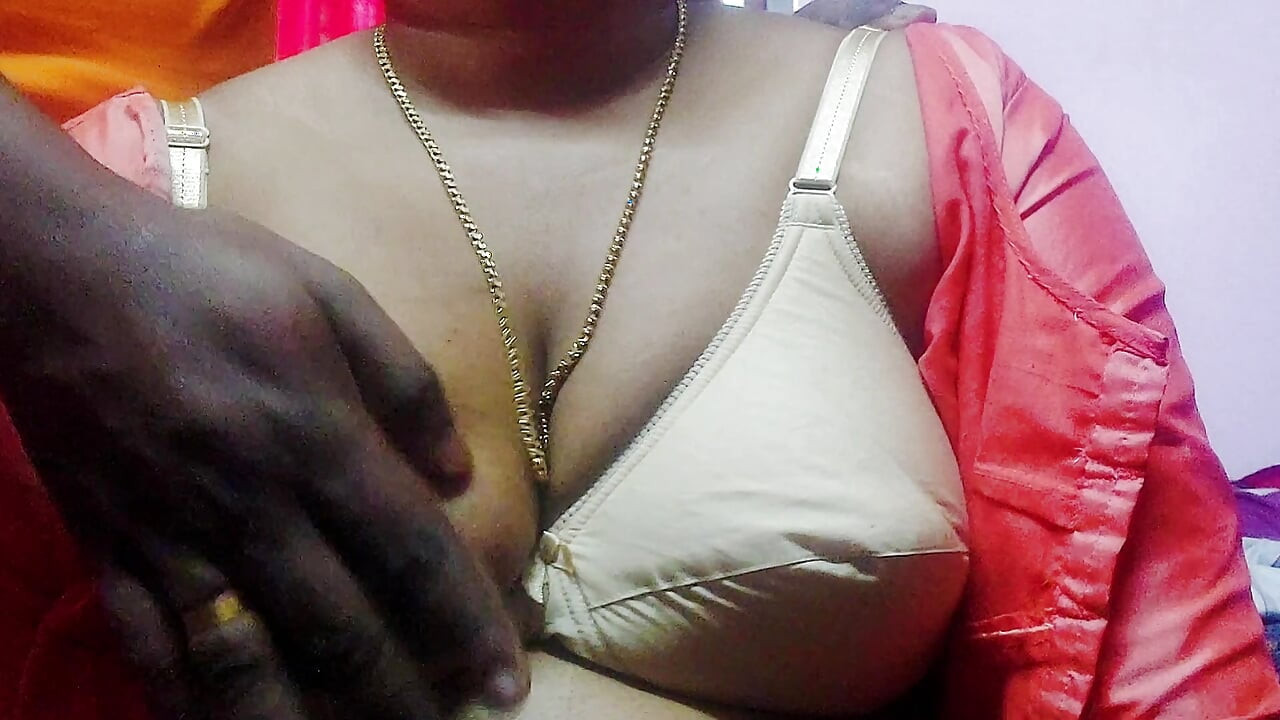 Bedroom aunty romance with boy