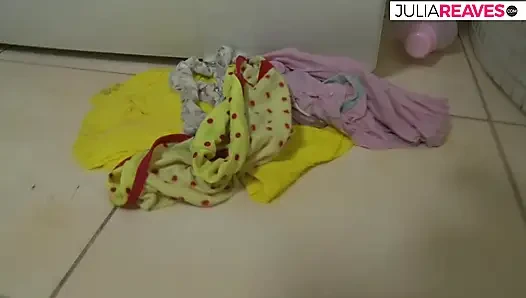 Sexy babes lick each others pussies then fuck hard on both holes