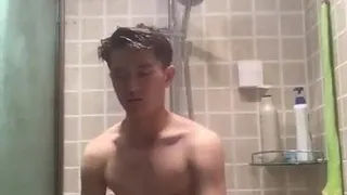 gay chinese twink JO in shower for cam (1'16'')