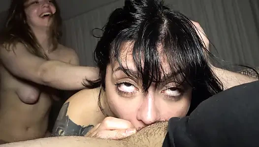 Keila wurde vollgespritzt und Steff wollte mein sperma schlucken! Doppelter blowjob