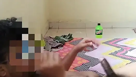 Индийская девушка дези занимается романтическим сексом