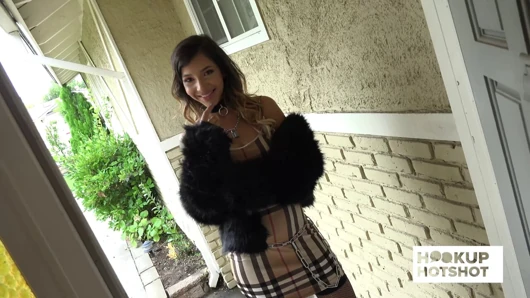 Красотку Kitty Carrera жестко трахает каждую дырку Bryan Gozzling!