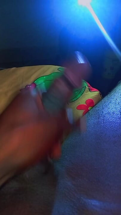 I'll make you cum in seconds, Masturbating while watching this model on Xhamster.