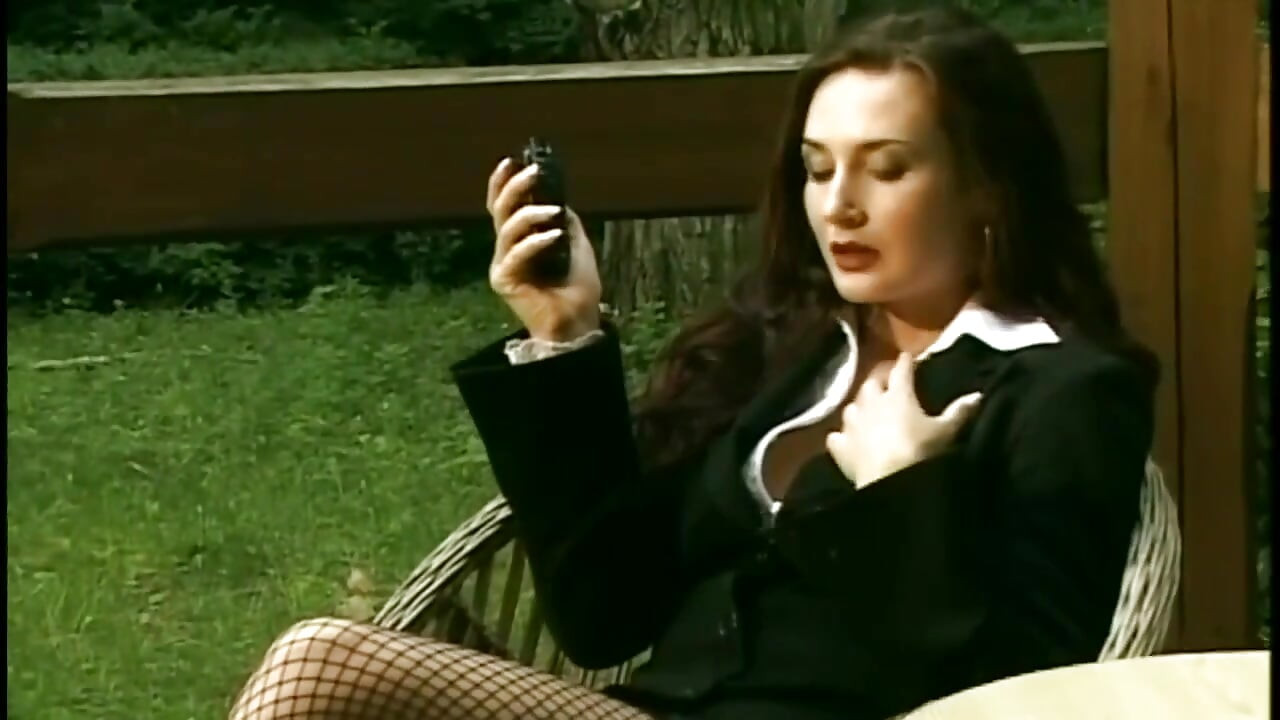 Black Onun Poposunu Seviştirirken Müdürün Izliyor