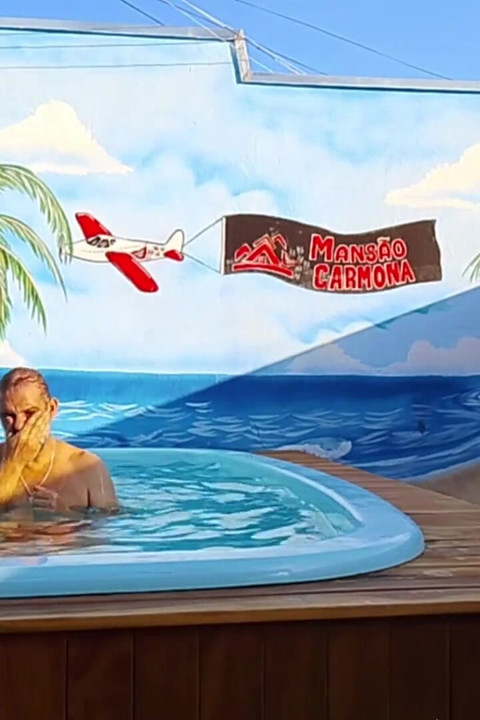 Aidocarmona Enjoying a Pool Wanting to Fuck an Ass