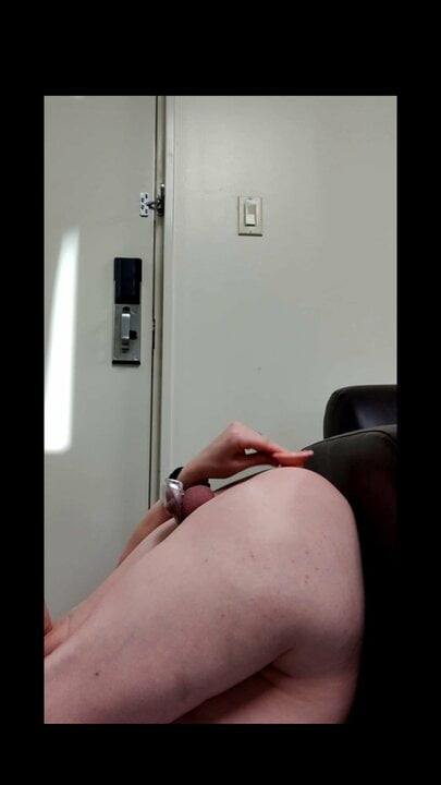Different angle clip