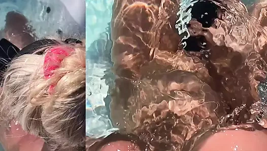 Симпатичная милфа в видео от первого лица с ее любимой игрушкой в джакузи, за кулисами, как снималось видео