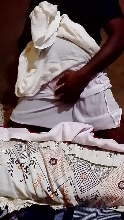 Biała spódnica niebieska panta