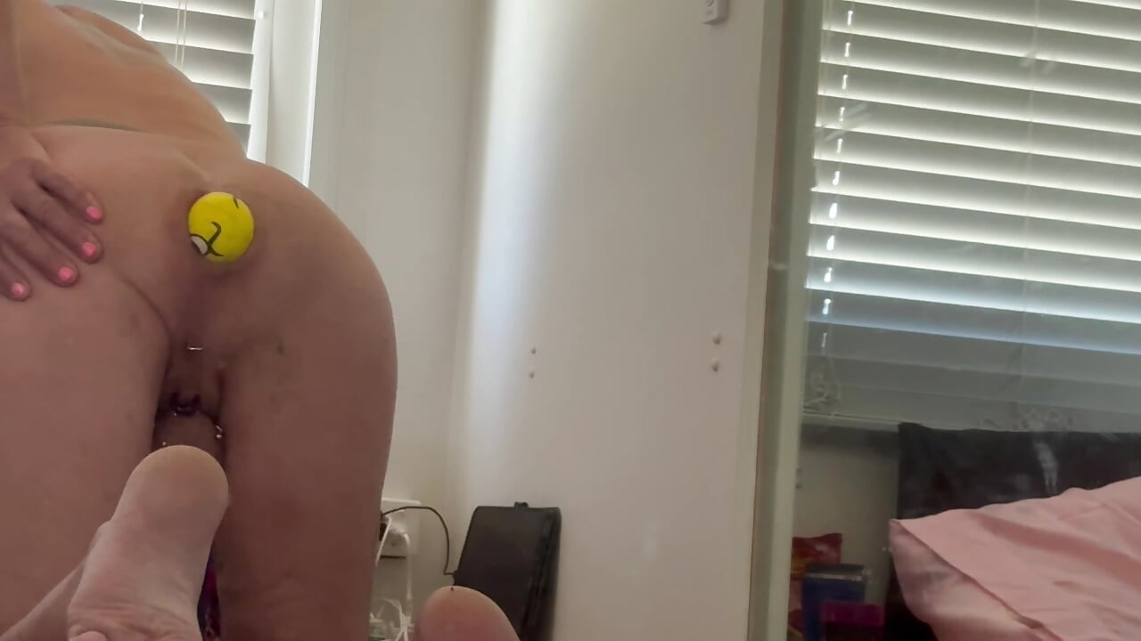 Balls and dilldo
