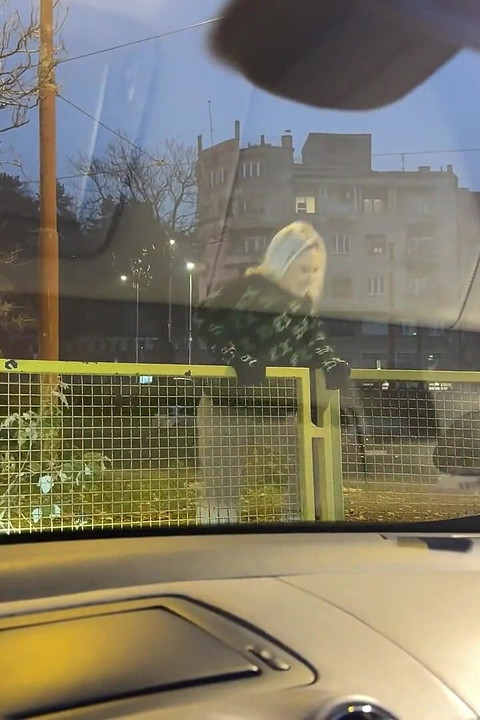 Dziwka z ulicy poddała się za darmo