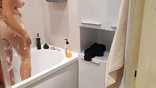 Looking for My Teen Step Sister and Jerking off