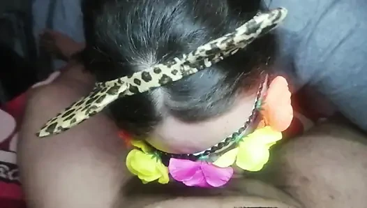 Suck, masturbate and suck the balls until they end up in my mouth