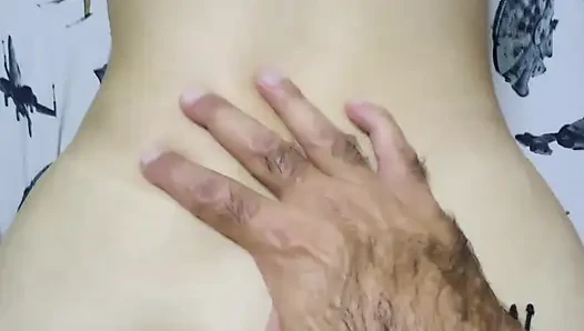 Meine Schwägerin kommt in mein Schlafzimmer und ich bin voller Orgasmen