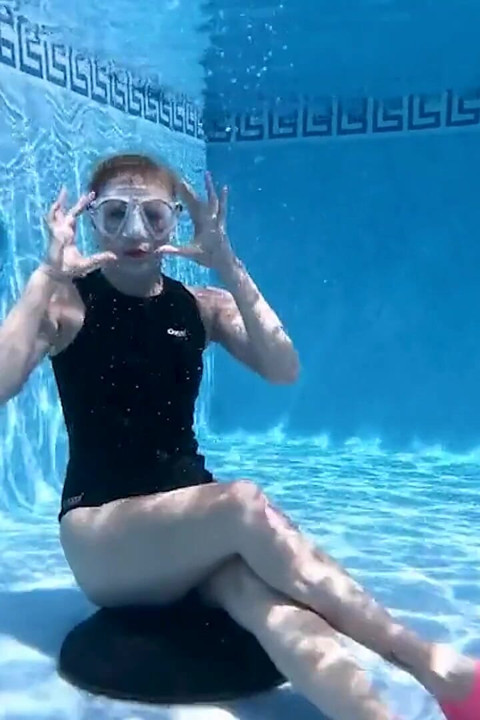 Underwater Wetsuit & Mask Fetish Filling, Bubbles & Breath Control