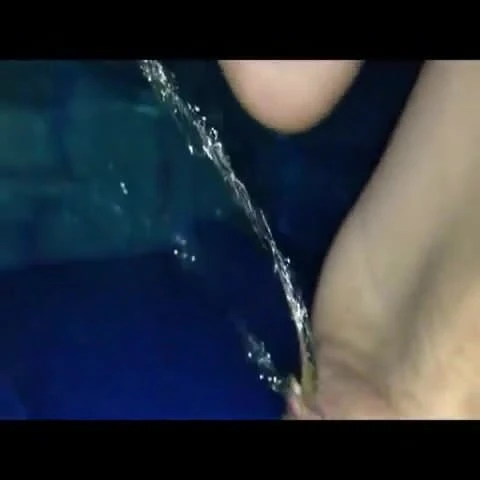 Selfie - piss on her feet.mp4