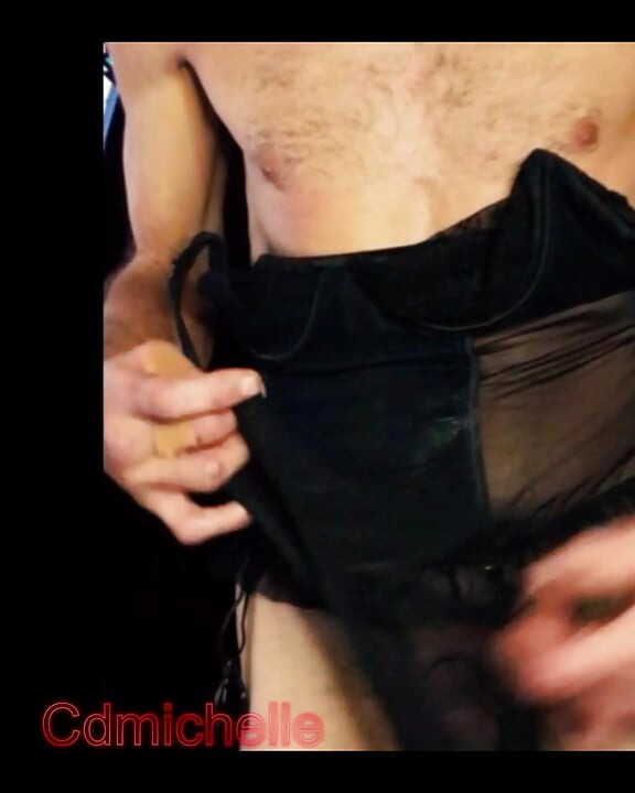 Cdmichelle Kızlarının Seksi Külotunu Deniyor
