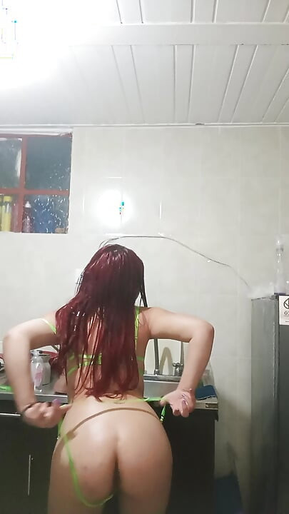 Πρέπει να μαγειρέψουμε ή πρέπει να γαμήσουμε;