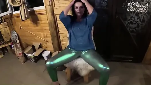Shiny Leggings Cameltoe Dance, Deepthroat and Cum on My Pussy
