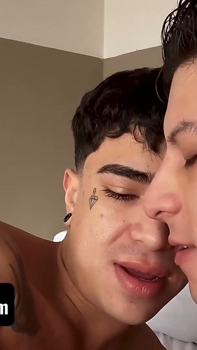 Roomies Part 1 featuring Cain Gomez and Fernando Ragel - Latin Leche | Clip 2