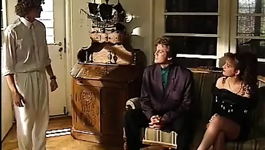 Angelica bella bu iki sahnede maksimum zevk hissediyor