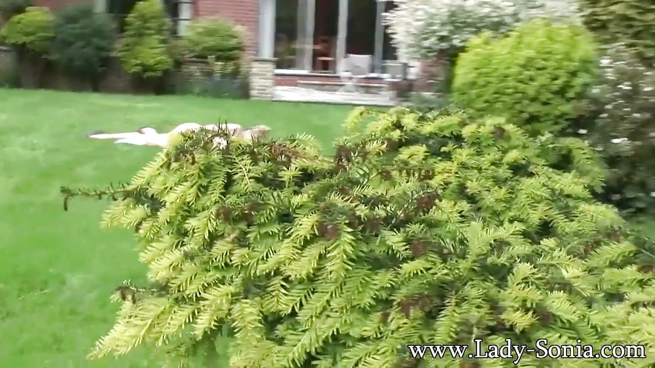Röntgenci ve çıplak ev hanımı