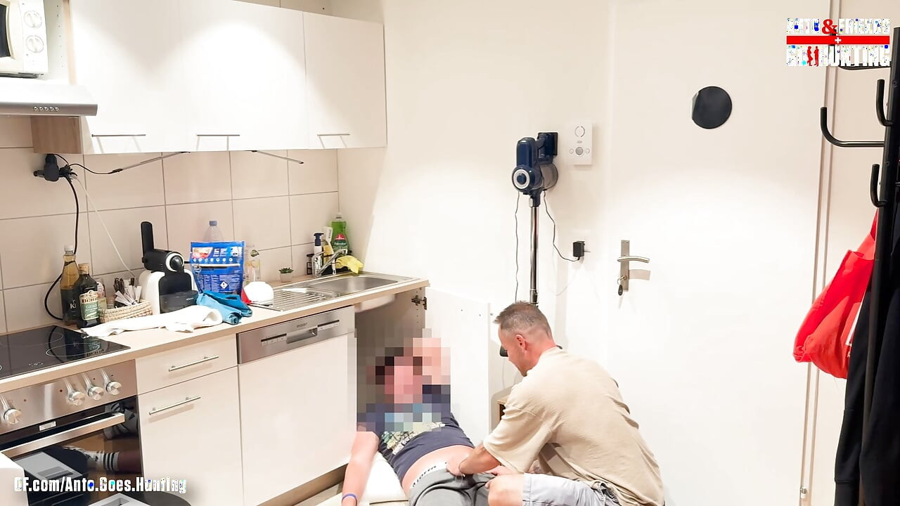 Flashing the Curious Repair Guy and Sucking Him Until He Cums in My Mouth