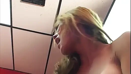 Öğrenci sikişirken kendini filme alıyor