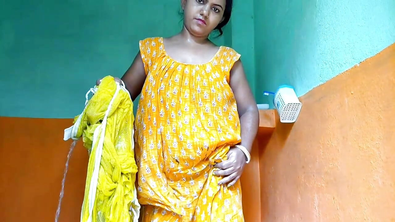 Baise ma desi indienne mausi pendant que personne n’est à la maison