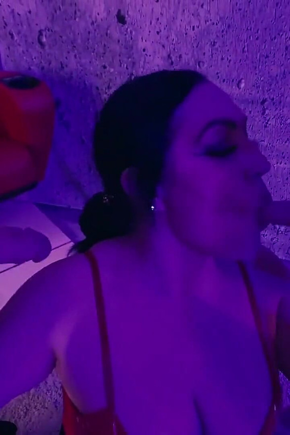 Elina Fucked Anonymously and Fully