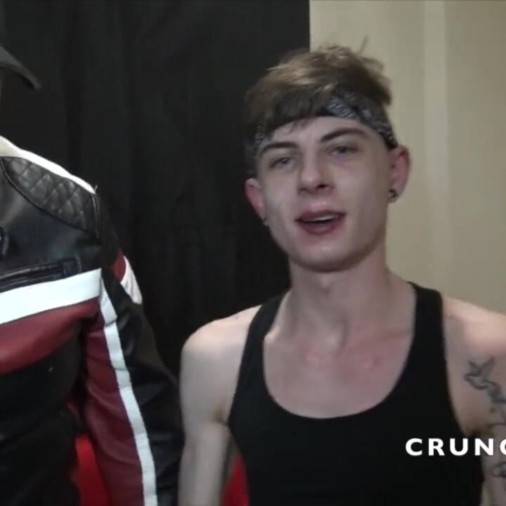 Jeaome James fucked barbeack by xxl coc kof bear dominant