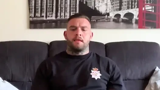 Itfaiyeci Andy Cums