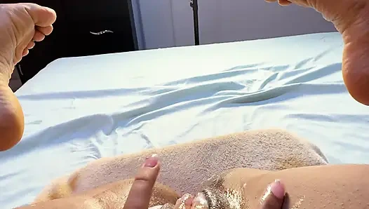 I'm so Horny in the Hotel Room, I Want to Fuck