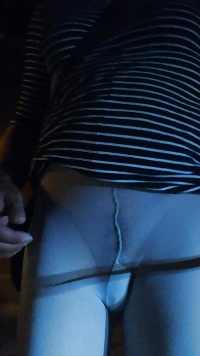 Nur in Strumpfhose