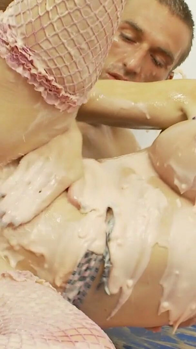 Was fuer eine Sauerrei Food fuck | Clip 3