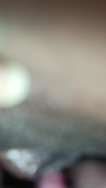 मैंने अपनी नई शादीशुदा पत्नी की चूत चाटा जब कोई भी घर पर नहीं है। उसकी सेक्सी बातचीत के साथ | क्लिप 1