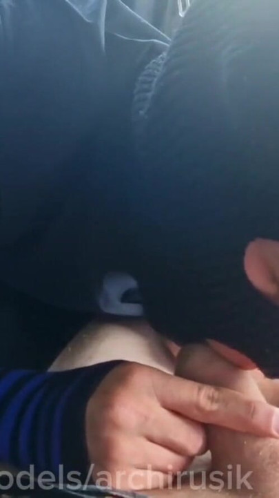 An 18-year-old passing teenager sucked all the cum out of dady cock right on the street near the river | Clip 1
