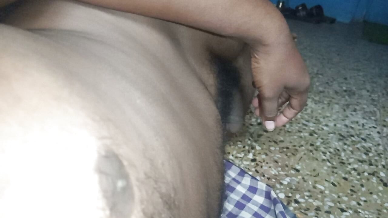Sinisipsip Ko ang Puke ng Asawa Ko Habang Hinahalikan ang Labi