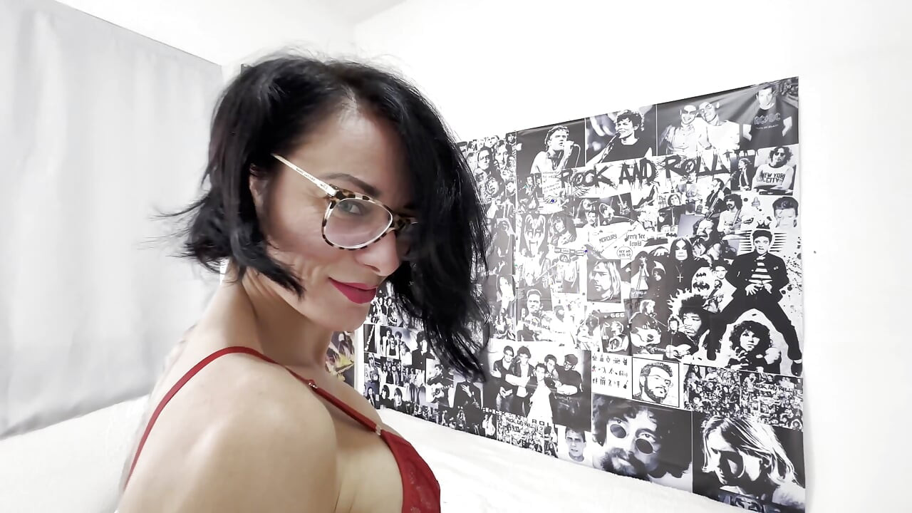 I Put on the Nightgown That My Boyfriend Likes the Most, and He Didn't Think Twice About Putting It Hot in My Ass