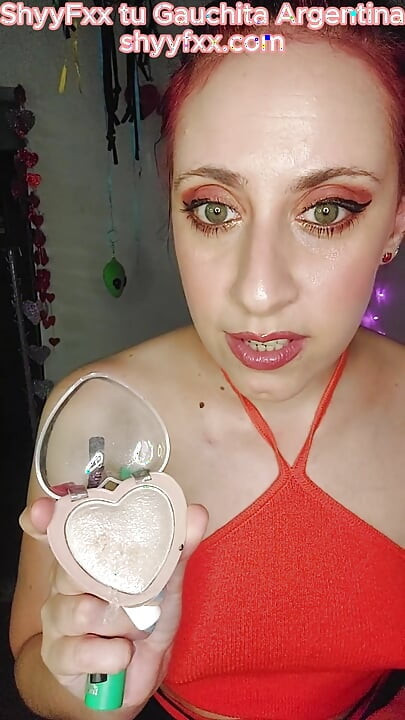 我戴綠帽的丈夫極端女性化！我還幫他化妝！JOI 阿根廷