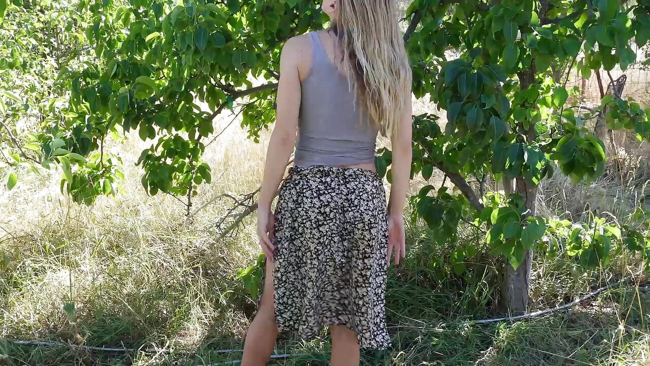 Outdoor and Discreet Pee Compilation